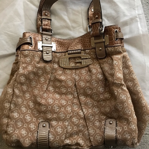 Guess Purse - Picture 2 of 8